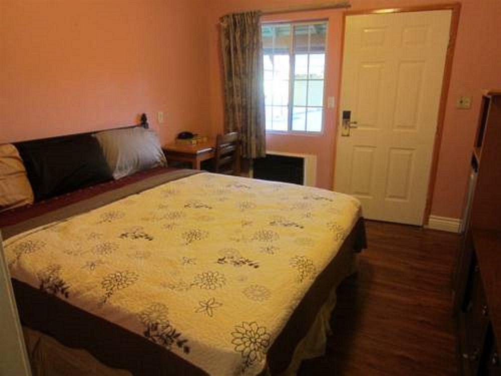 Travel Eagle Inn Motel Лонг Бийч Екстериор снимка