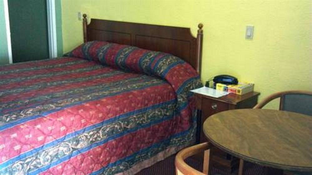 Travel Eagle Inn Motel Лонг Бийч Екстериор снимка