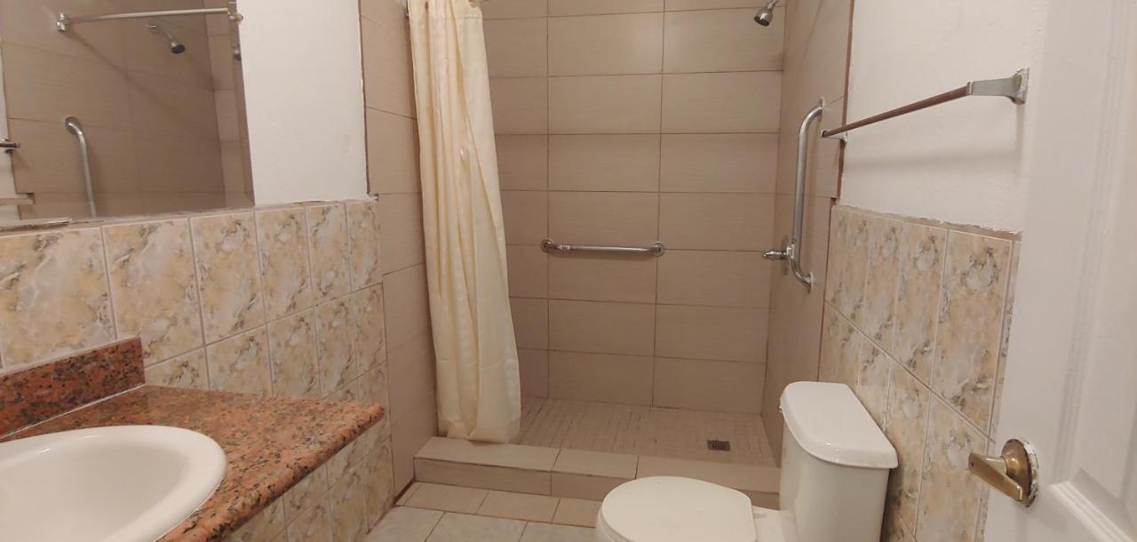 Travel Eagle Inn Motel Лонг Бийч Екстериор снимка
